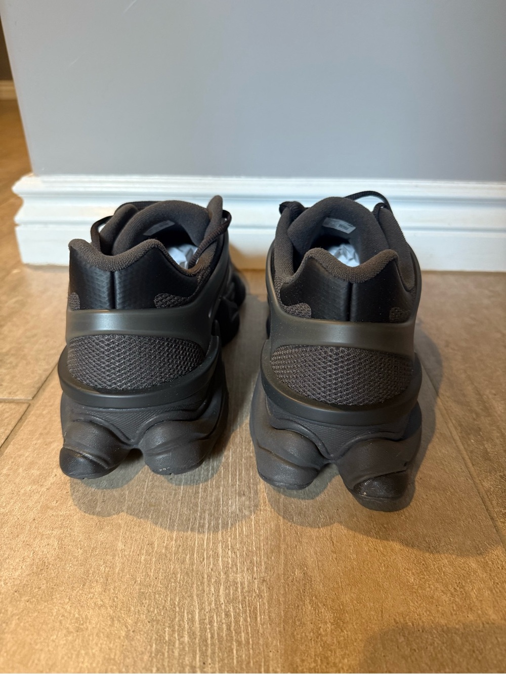 New Balance Men's Black Athletic Sneakers - Picture 3 of 7
